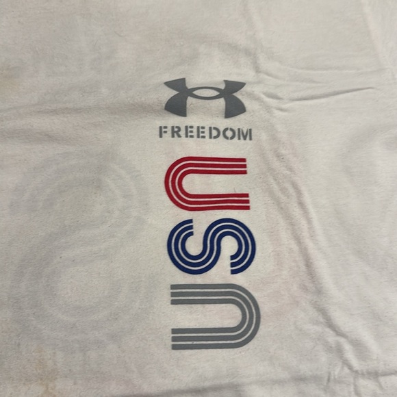 Under Armour, white freedom T-shirt size XXL. - Picture 2 of 5